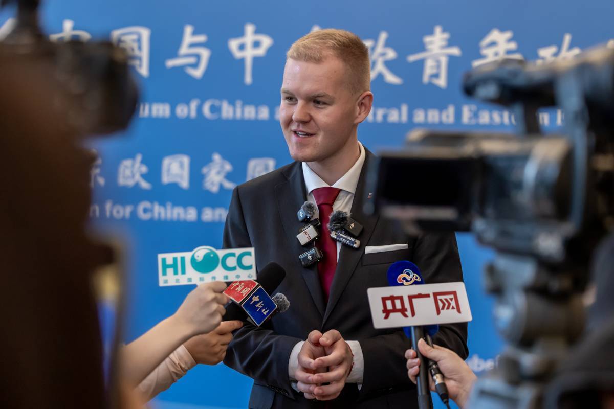 斯洛伐克青年政治家：一定要与中国携手