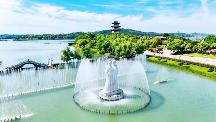 嘉鱼以发展之变守护一江碧水