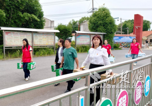 沙洋县新就业群体支部特校送温暖