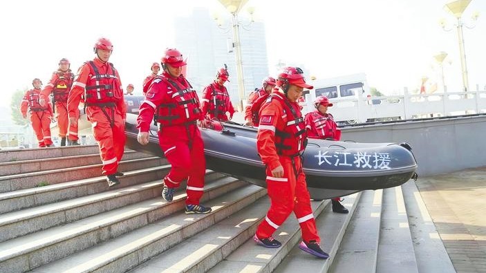 长江救援16载，谁来接过守望生命的接力棒