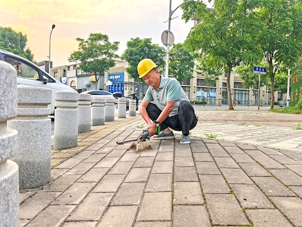 黃石有個(gè)“拔釘俠”