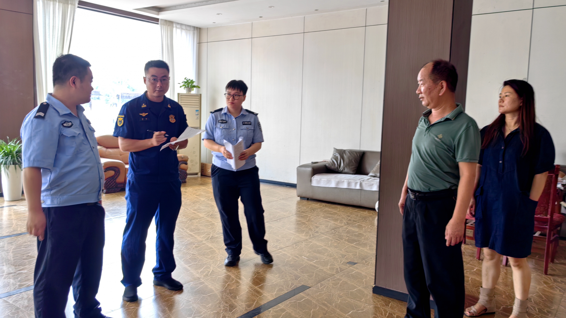 石首多部门联合开展“九小场所”消防安全专项排查整治行动