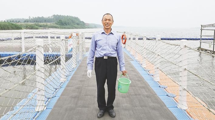 十张面孔见证 十年间一江碧水万象新