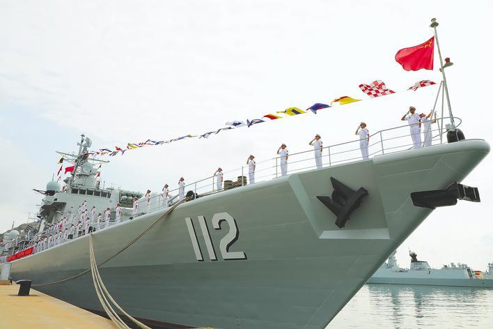 “中华第一舰”112舰退出现役