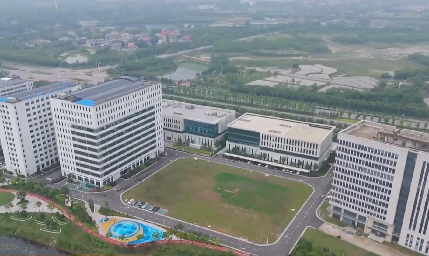 找准产业生态位 武汉都市圈错位配套聚力“追光”