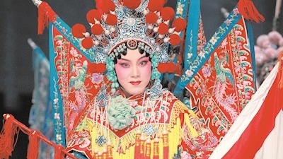 她凭一把小花枪 耍进了国家京剧院