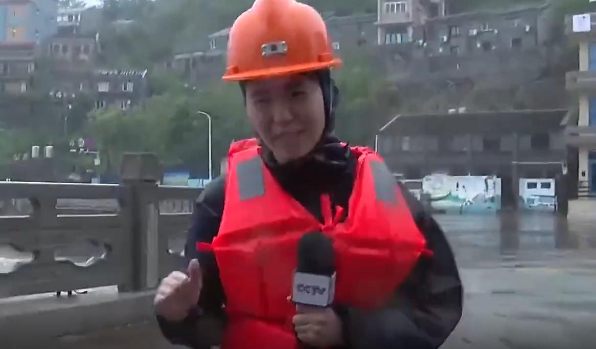 浙江防台风村民做了3层防护