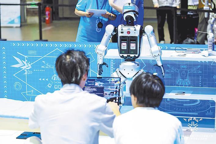 武汉学子获全国机器人赛事总冠军