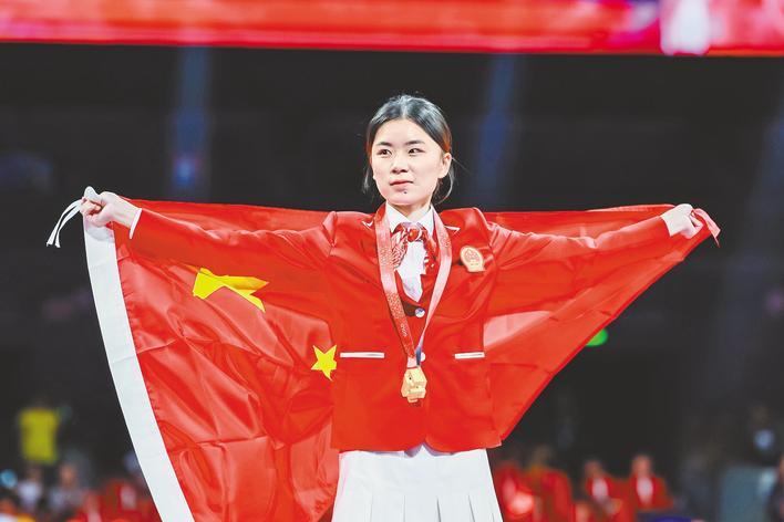 湖北职校女孩郭夏亭斩获世界技能大赛金牌