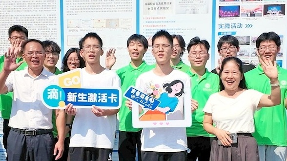 武汉理工大学双胞胎新生同分考上同校同专业