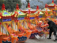 恩施：扎彩船 迎新春