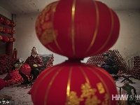 “宫灯第一村”赶制灯笼迎新春 红红火火喜气洋洋