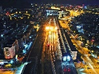 中国“陆地航母”集体出镜，看看哪个更炫酷？