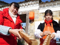 古村备年货 欢喜迎新春