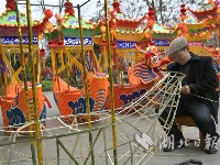 恩施：扎彩船 迎新春