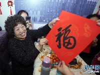 暖暖回家路——T48次列车上的春晚