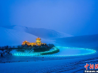 古郡敦煌迎新年初雪