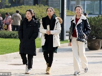 浙江传媒学院艺考初试 帅哥美女“扎堆”