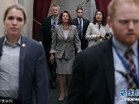 美国政府持续停摆 民主党人在国会大厦举行核心会议