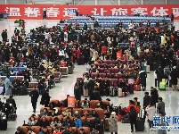 全国铁路迎来新一轮春运客流高峰