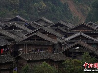 航拍贵州传统村落 乌公侗寨春色满目