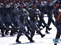 那一刻，我们光荣接受检阅