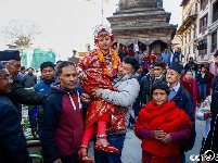 尼泊尔独木庙开始重建