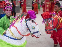 甘肃陇南：山村社火庆丰年