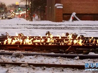 芝加哥“火烧铁轨”应对极寒天气