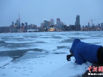 冰雪“封冻”加拿大多伦多