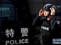 警花狙击手：“不爱红装爱警装”