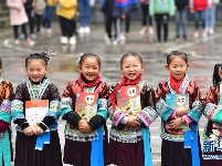 苗山脱贫影像志——苗乡女的读书梦