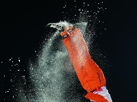 李忠霖获自由式滑雪空中技巧银牌