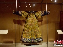 “凤舞紫禁：清代皇后的艺术与生活”展览登陆华盛顿