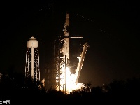 美国SpaceX载人龙飞船首次进行无人发射测试