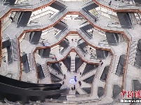 塔形建筑造型迥异如迷宫 成纽约新地标