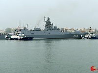 来华参加多国海军活动的外国舰艇抵达青岛