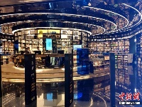 “高颜值”书店吸引厦门市民