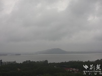 今晨，武汉“乌云压城”如科幻大片