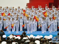 庆祝人民海军成立70周年多国海军活动联合军乐展示举行