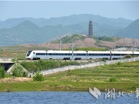 合武客运专线10年：麻城红安站经停8列增至76列