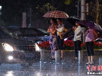 广州遭遇强对流天气