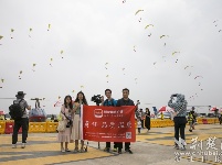 2019世界飞行者大会开幕 飞行员空中炫技
