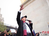 美国华裔总统竞选人杨安泽纽约宣讲政见