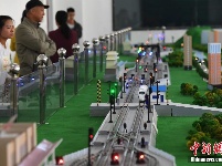 兰州一高校将铁路“车站、轨道”搬入课堂