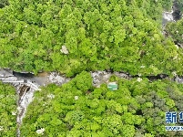 黄冈龙潭河谷：幽深险秀 怪石嶙峋