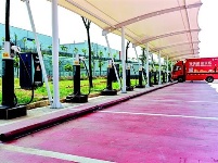 湖北省最大物流充电站在武汉投运