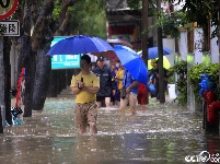 暴雨袭击广东珠海 部分地区水浸严重