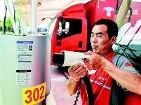 湖北省最大物流充电站在武汉投运