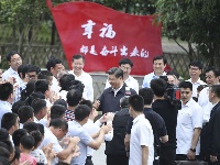 习近平深入赣南老区考察调研